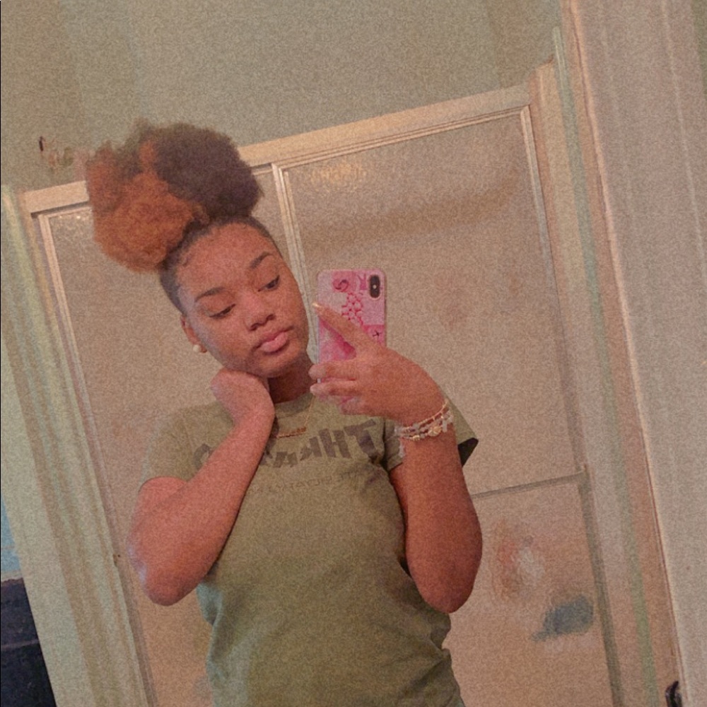 Meet your Posher, Charniyah